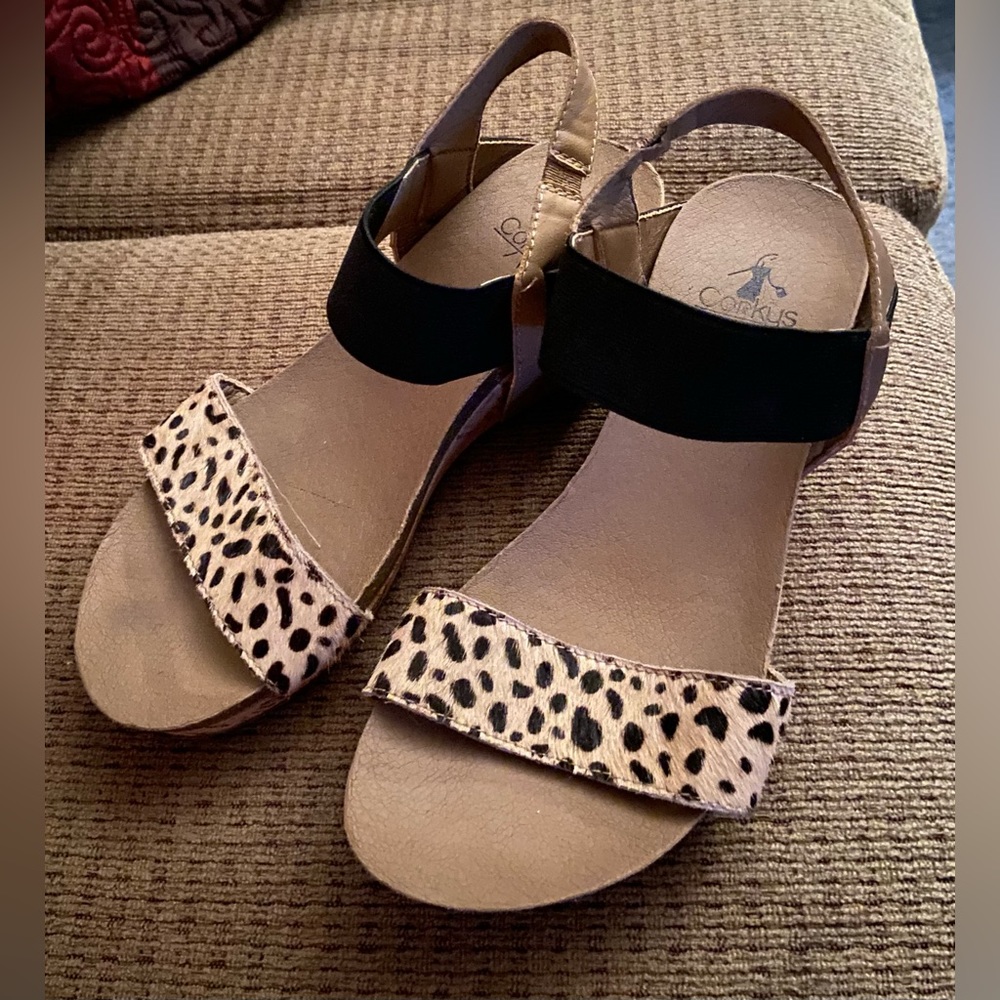 Corkys Little Girls Size 3 Leopard Wedge